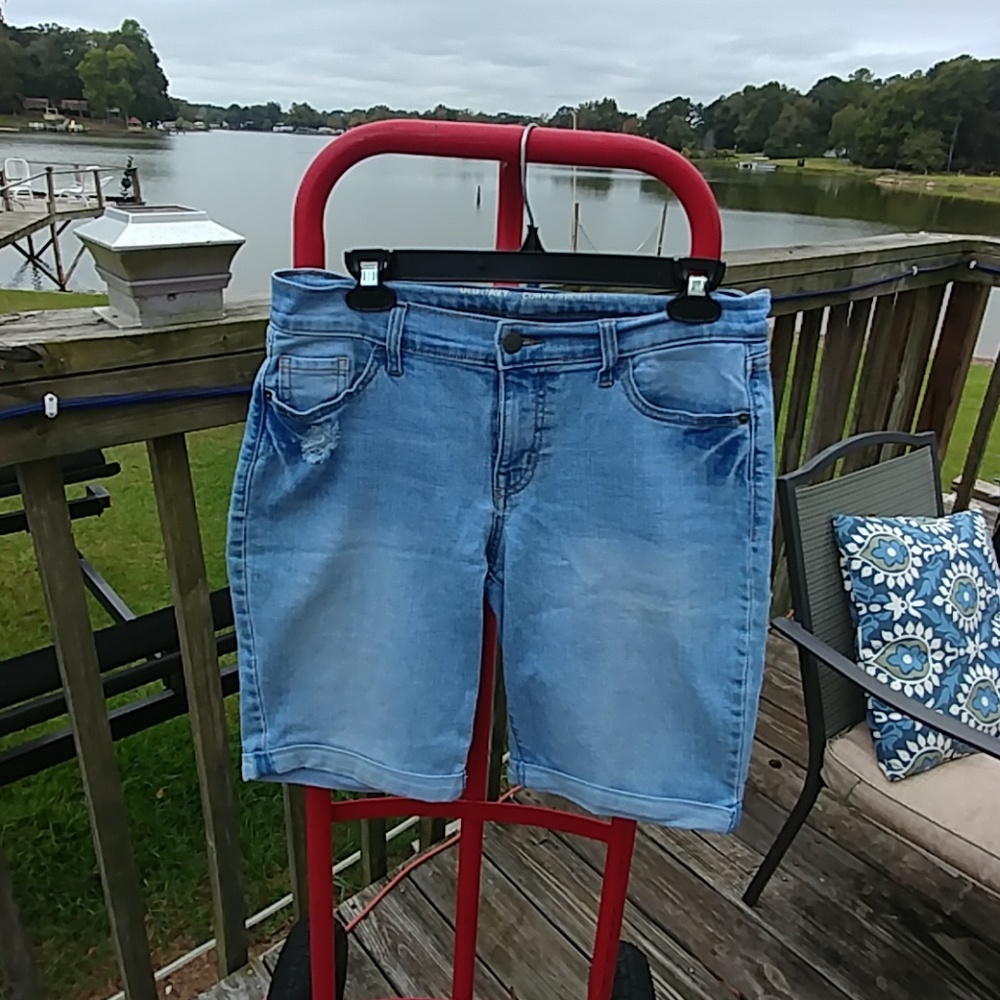 New old navy Jean cuffed short s